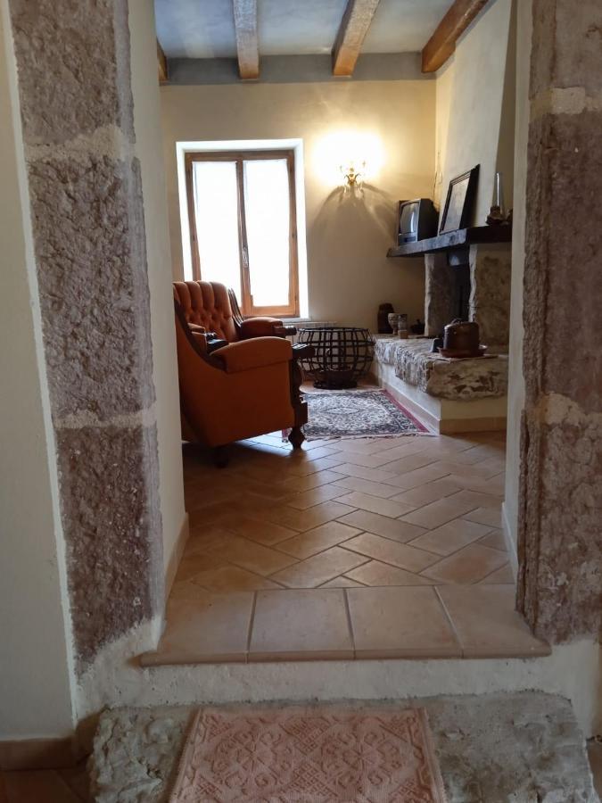 Appartamento Storico A Valle San Martino Di Spoleto Kültér fotó